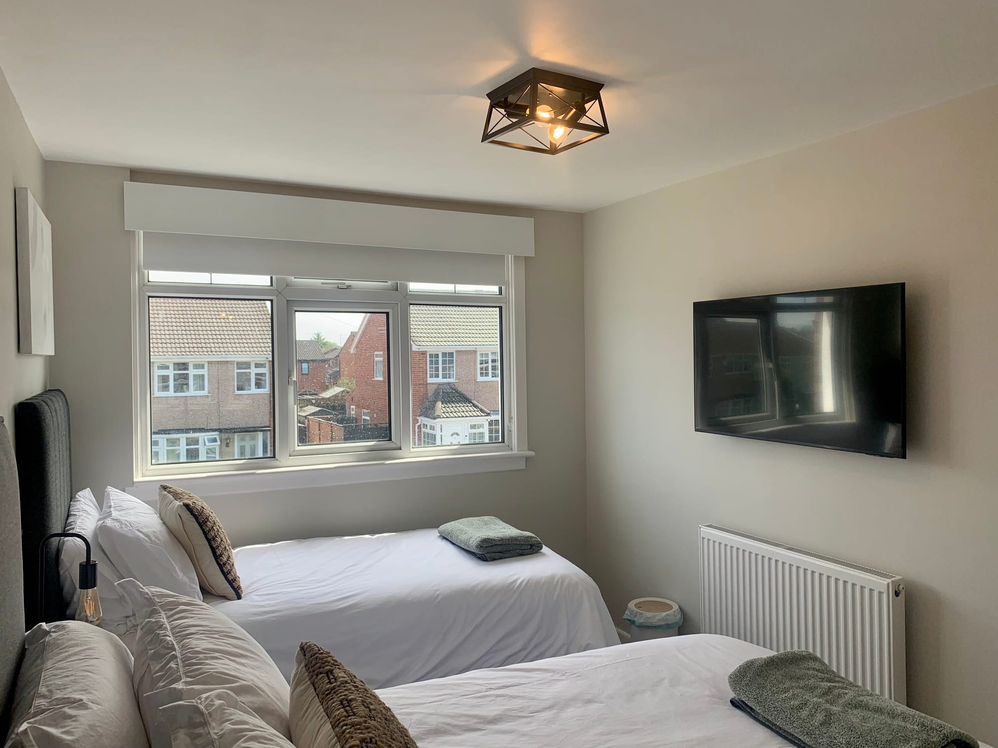 Kingfisher Nest bedroom with TV